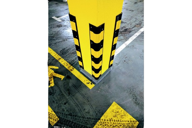 Warehouse Safety 101: Essential Material Handling Equipment Checklist